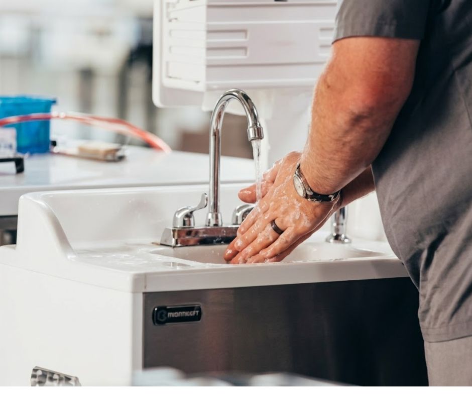 How a No Plumbing Sink Supports Clean Living in Remote and Urban Spaces
